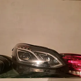 Mercedes-Benz E clas fara
