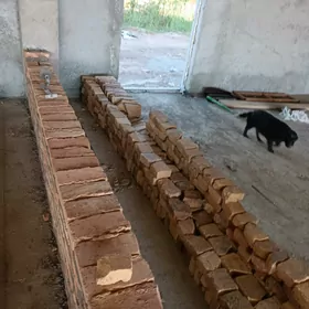 Kerpiç işe kömekçi we usta