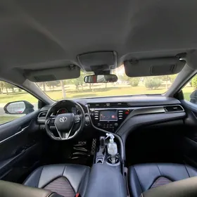 Toyota Camry 2020