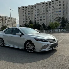 Toyota Camry 2023