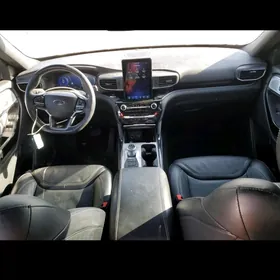Ford Explorer 2022