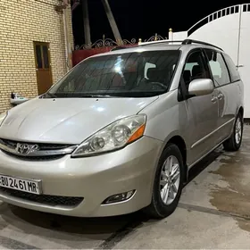 Toyota Sienna 2005