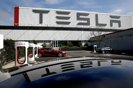 Техногиганты США из-за автоматизации уволили за полгода 94 000 сотрудников
