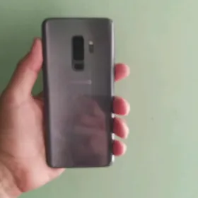 S9+