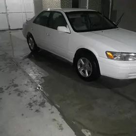 Toyota Camry 1997