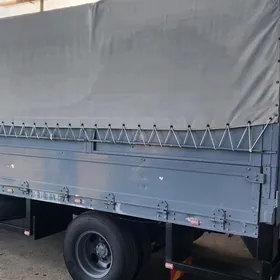 Mitsubishi Canter 2002
