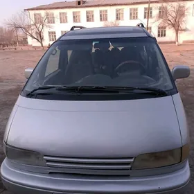 Toyota Previa 1991