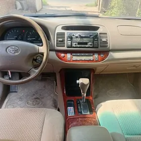 Toyota Camry 2004