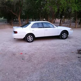 Toyota Camry 1993