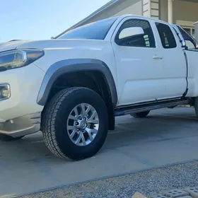 Toyota Tacoma 2017