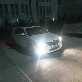 Toyota Camry 2010
