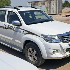 Toyota Hilux 2012