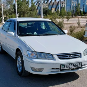 Toyota Camry 2001