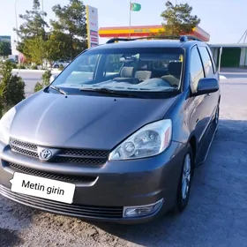 Toyota Sienna 2004