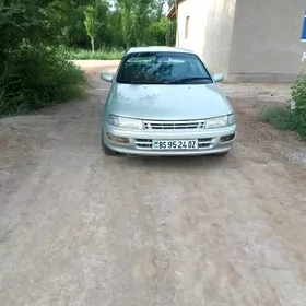 Toyota Carina 1993