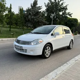 Nissan Versa 2010