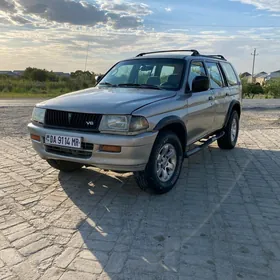 Mitsubishi Montero Sport 1999