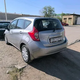 Nissan Versa 2014