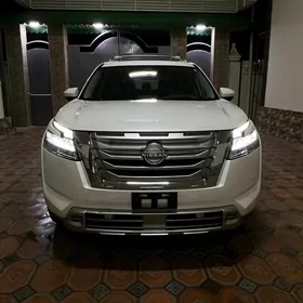 Nissan Pathfinder 2023