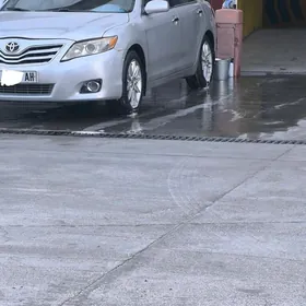 Toyota Camry 2011