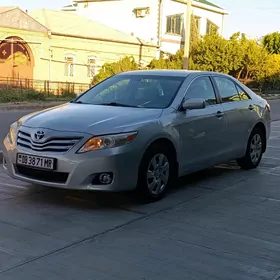 Toyota Camry 2010