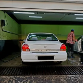 Hyundai Sonata 2001