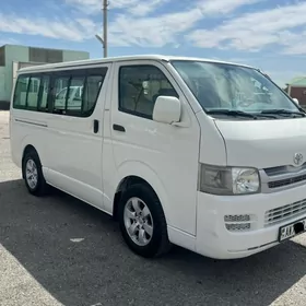 Toyota Hiace 2008