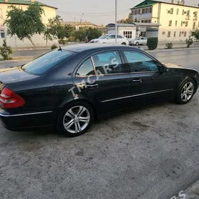 Mercedes-Benz E320 2003