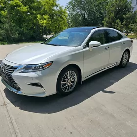Lexus ES 350 2016