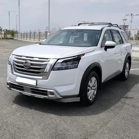 Nissan Pathfinder 2022