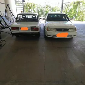Lada 2107 2000