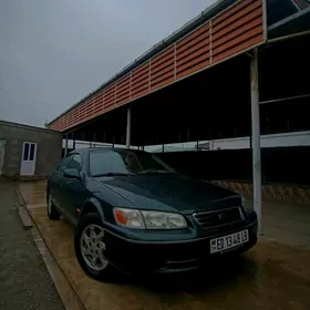 Toyota Camry 2000
