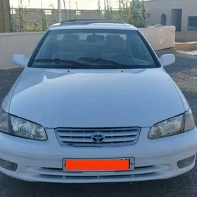 Toyota Camry 2000