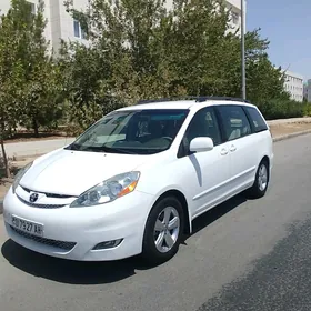Toyota Sienna 2009