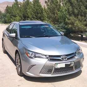 Toyota Camry 2017