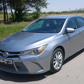 Toyota Camry 2015