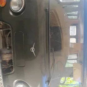 UAZ Profi 2002