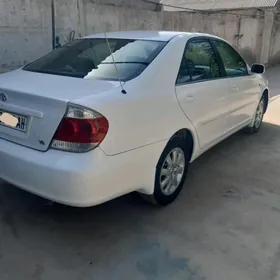 Toyota Camry 2005