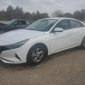 Hyundai Elantra 2021