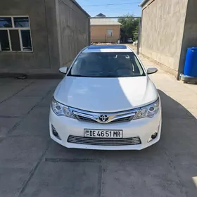 Toyota Camry 2012