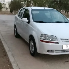 Chevrolet Aveo 2004