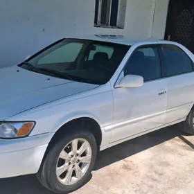 Toyota Camry 1998