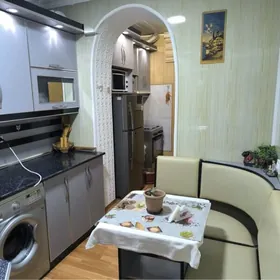 10 МКР 1в2 КОМ 4ЭТАЖ