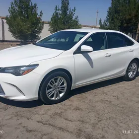 Toyota Camry 2015