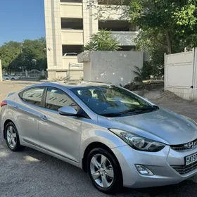 Hyundai Elantra 2013