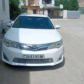 Toyota Camry 2012