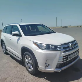 Toyota Highlander 2019