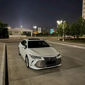 Toyota Avalon 2019