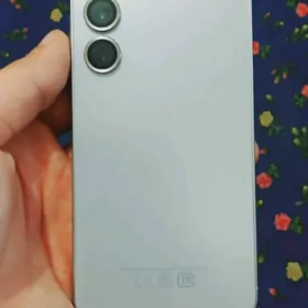 Samsung S24