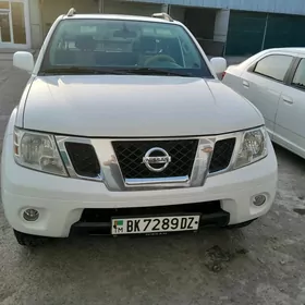 Nissan Frontier 2012
